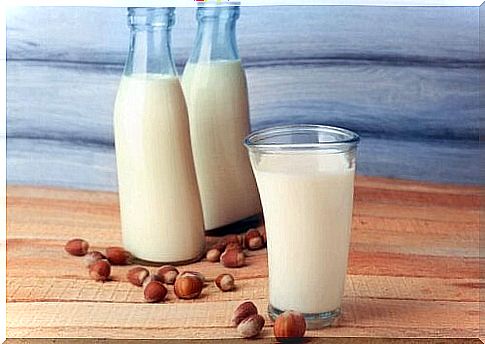 Homemade almond milk