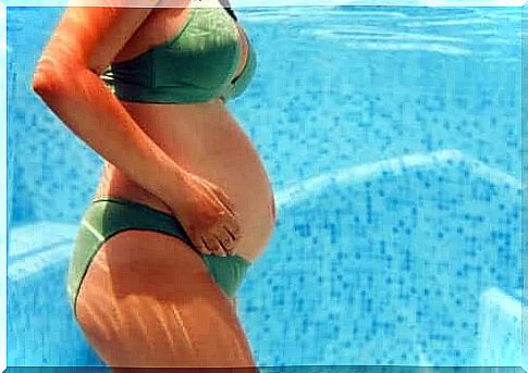 Everything there is to know about water birth