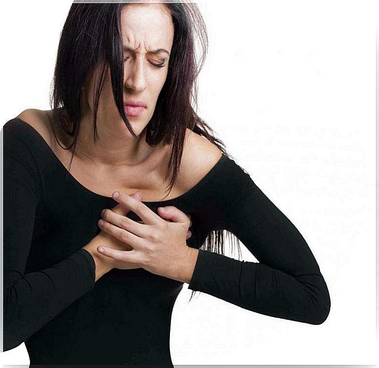 woman has chest pain