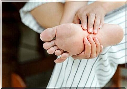 Person with plantar fasciitis has pain in the foot