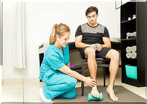 Man is treated for plantar fasciitis