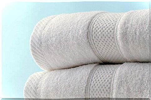 Tricks for odorless and absorbent towels