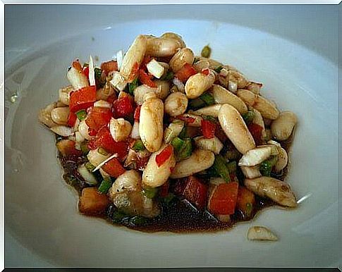 plate of bean salad